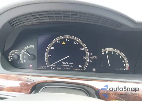 2007 Mercedes-Benz S 550 z USA, uszkodzony, nr VIN WDDNG71XX7A053806